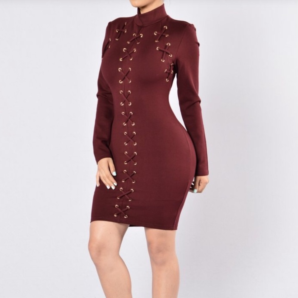 green emerald velvet dress Timeo Lace Maxi Dress In Red – Night Novas main image 0